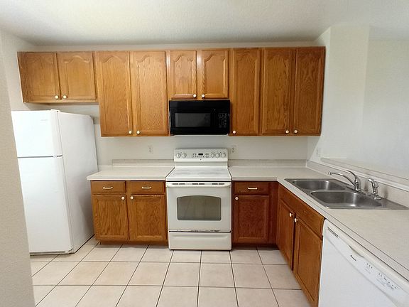 4th image of 219 Weymouth Dr