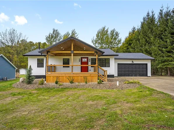 4570 Cynthia Dr, North Canton, OH 44720