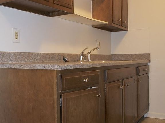 5th image of 1333 Kendall St SE APT 137