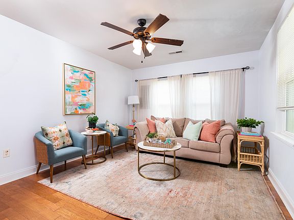 3rd image of 3997 Gary Dr