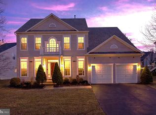 2182 Oak Forest Dr, Ellicott City, MD 21043