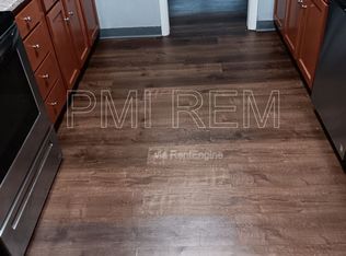 16025 Van Aken Blvd #206, Cleveland, OH