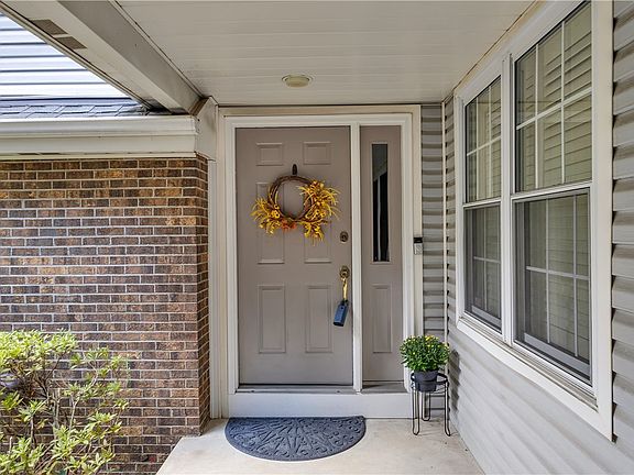 4th image of 1535 Merion Ln