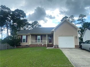 1728 Empress Ln, Fayetteville, NC 28304