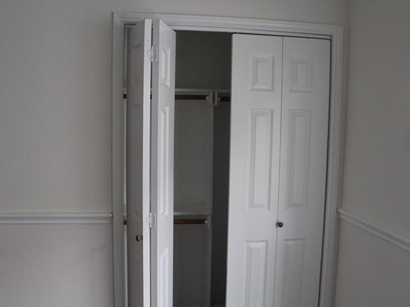 bedroom closet 