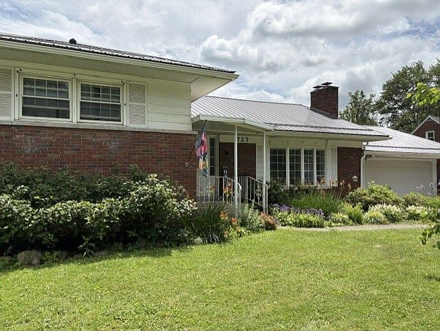 1st image of 727 W Gore Rd