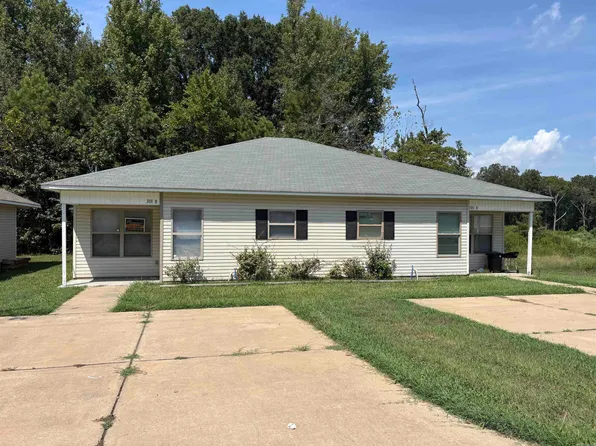 301 Clint Rd #B, Jacksonville, AR 72076