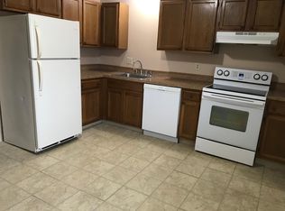 218 Waterville St APT 10, Waterbury, CT 06710