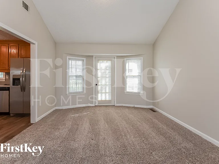 5029 Shelley Ct — Photo 5