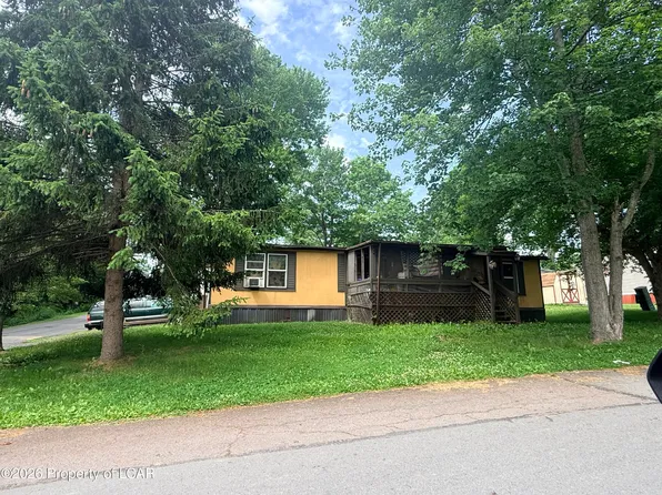 77 Valley Stream Park, Mountain Top, PA 18707