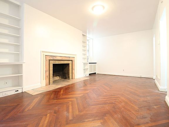 4th image of 30 S 22nd St APT 7