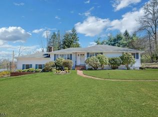 55 Carlton Rd, Millington, NJ 07946
