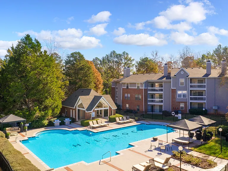 HillRock Estates — Photo 1