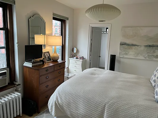 Rented by Triumph Property Group | media 12