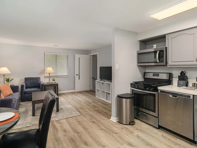 1115 Mary Ann St #1 — Photo 11