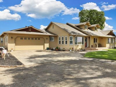 28300 N Cherokee Ln, Galt, CA, 95632
