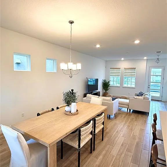 9922 Rodbell St — Photo 2