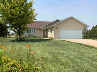 3622 N Meadowlark Ln, North Platte, NE 69101