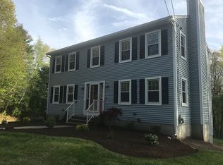 261 Old Oxford Rd, North Smithfield, RI 02896