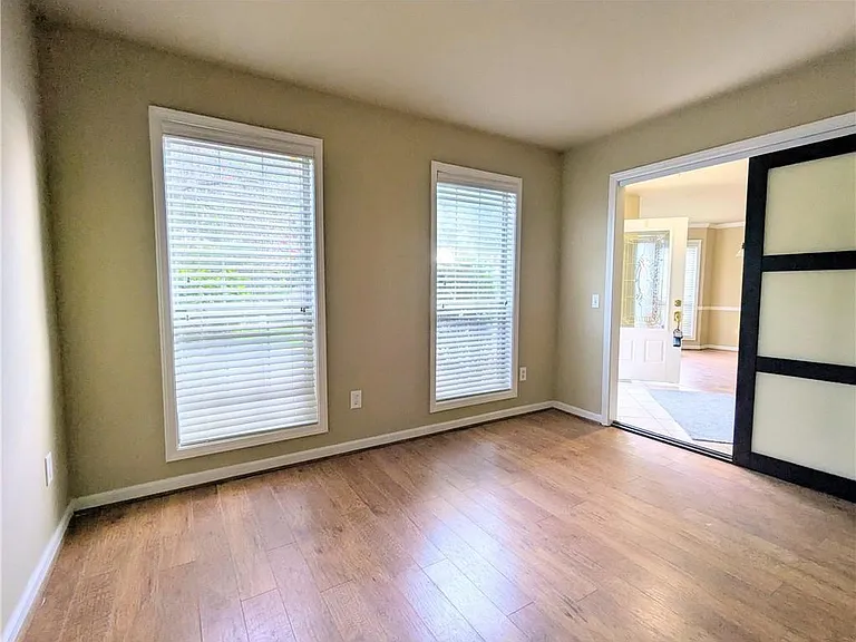830 Meadowsong Cir — Photo 4