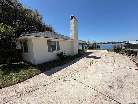 3rd image of 8609 Island Rd