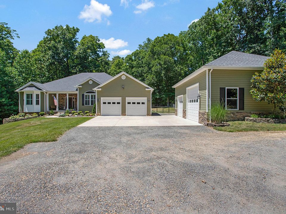 1st image of 40520 Miss Ettas Way