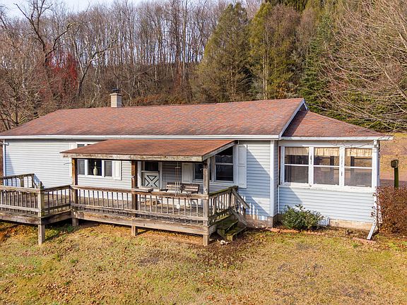 2nd image of 125 Main Mifflin Rd