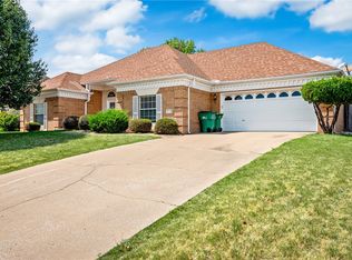 1934 Lancaster Dr, Springdale, AR 72762