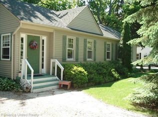 11060 Gold Arbor Rd, Plymouth, MI 48170