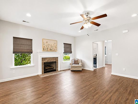 4th image of 324 Shelby Farms Ln