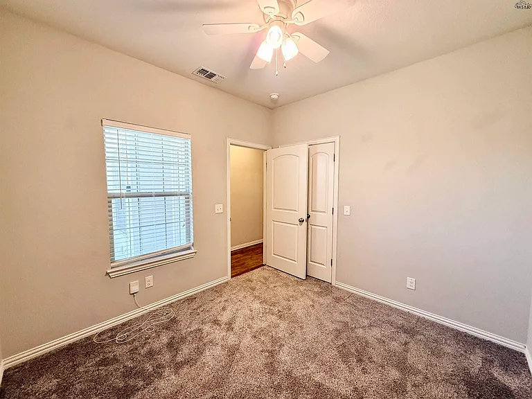 4705 Belair Blvd — Photo 20