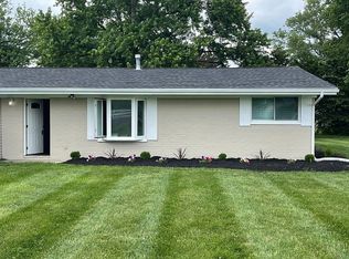 695 E Shoop Rd, Tipp City, OH 45371