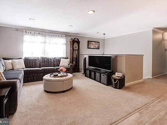 3rd image of 12609 Etruscan Dr