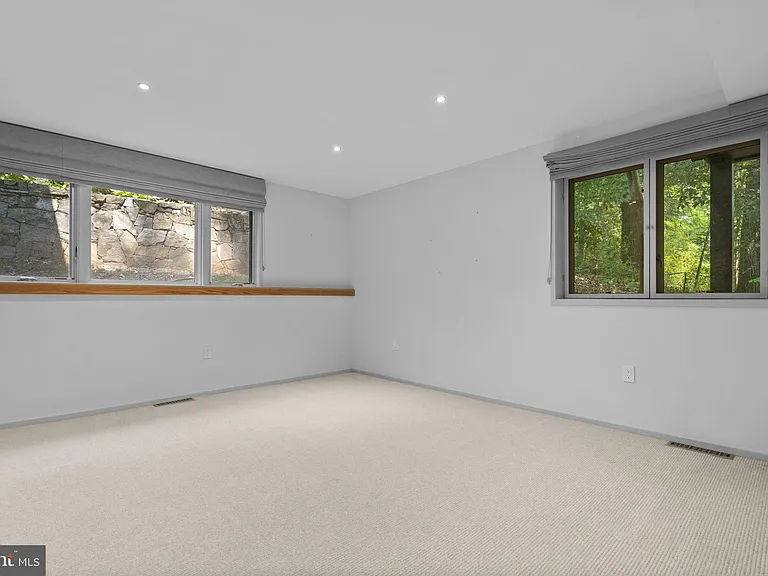 5517 Mohican Rd — Photo 45
