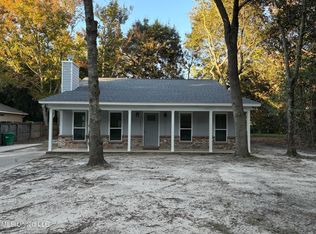 9504 Live Oak Ave, Ocean Springs, MS 39564