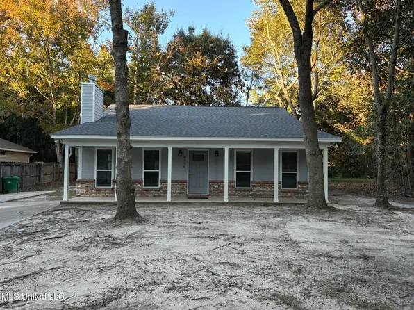 9504 Live Oak Ave, Ocean Springs, MS 39564