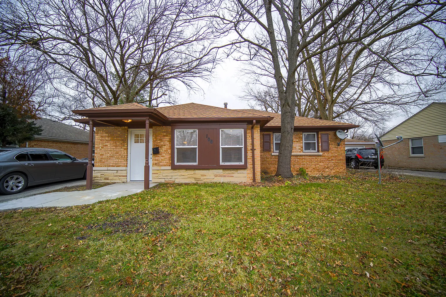 106 Sauk Trl photo 1