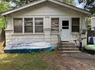 55 Leitch St, Springfield, MA 01109