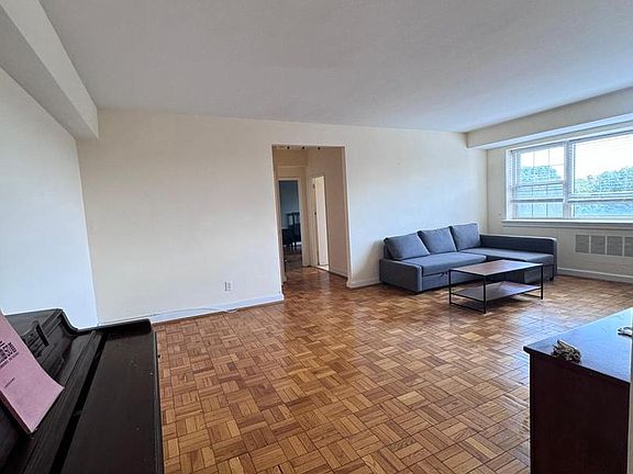 5th image of 3601 Greenway Unit 708
