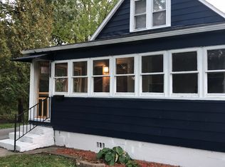 20502 Ridgemont Rd, Harper Woods, MI 48225