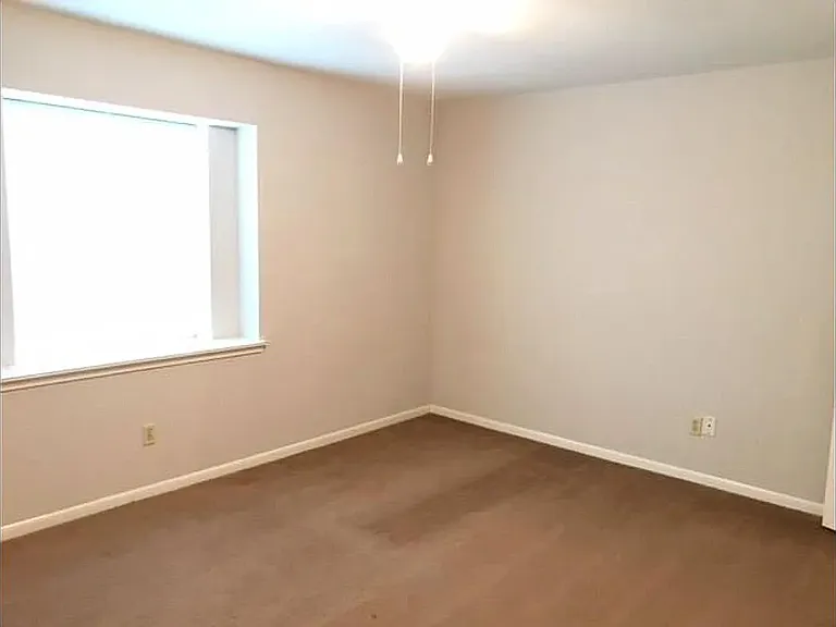 230 W Castle Harbour Dr — Photo 11