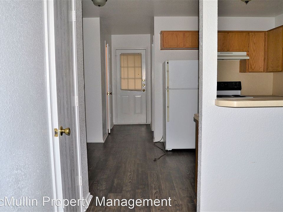 1st image of 4202 Gus Dr APT B