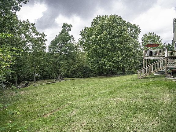 5th image of 205 Wood Meadow Trl