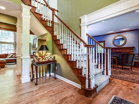 2nd image of 5380 Forest Bend Dr SE