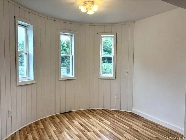 2 bed, 1.0 bath, 1000 sqft, $2,300 — Photo 4