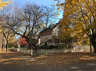 715 W Washington St, Urbana, IL