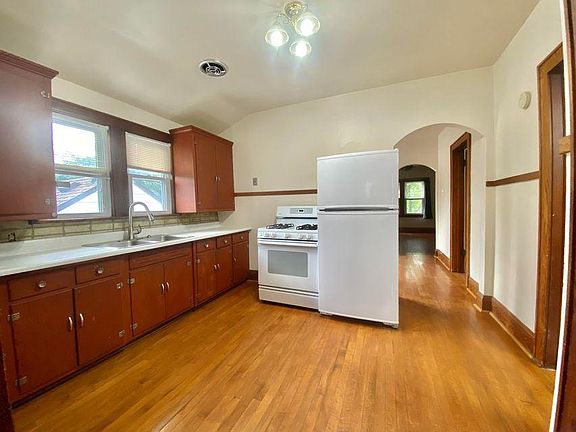 2nd image of 3130 S Brisbane Ave #A
