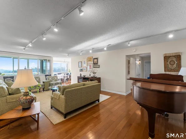 1 Strawberry Hill Avenue APT 10A, Stamford, CT 06902