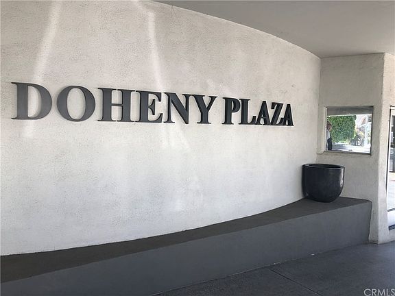 2nd image of 818 N Doheny Dr APT 508