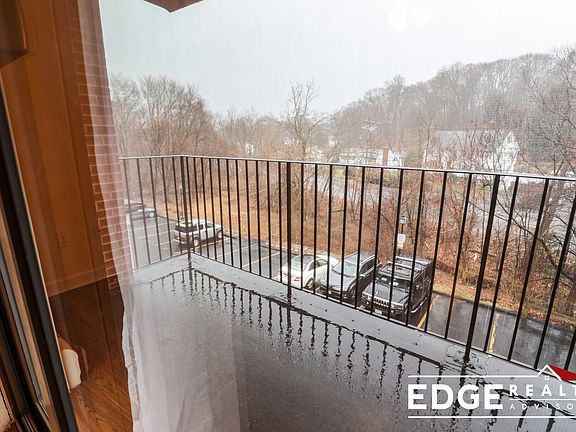 5th image of 16 Winter St APT 35C